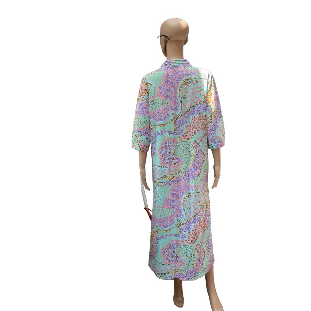 Vintage 1970s Vibrant Groovy Floral Print Quilted… - image 8